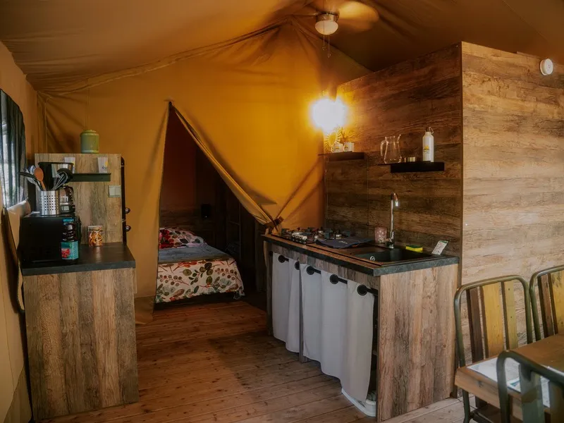 Lodge Kenya Evasion Confort 34M² - 2 Chambres 2/5 Personnes (Avec Sanitaires) + Terrasse
