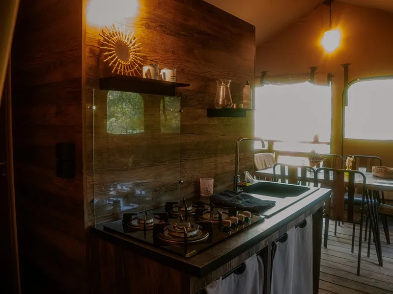 Lodge Kenya Evasion Confort 34M² - 2 Chambres 2/5 Personnes (Avec Sanitaires) + Terrasse