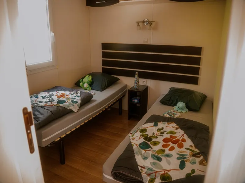 Mobil-Home Orchidée Grand Confort 35M² - 2 Chambres + Terrasse Couverte + Clim + Tv + Lv