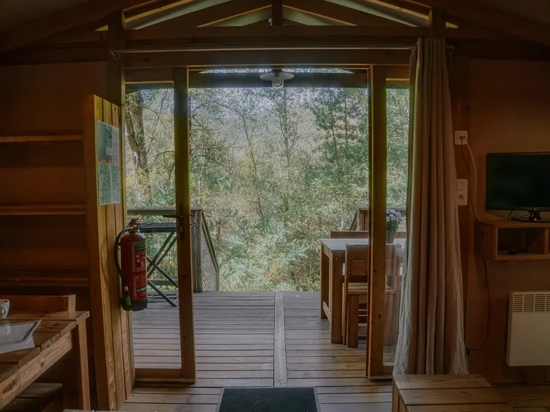 Cabane Lodge Premium Sur Pilotis 32M² - 2 Chambres (Avec Sanitaires) + Terrasse + Tv