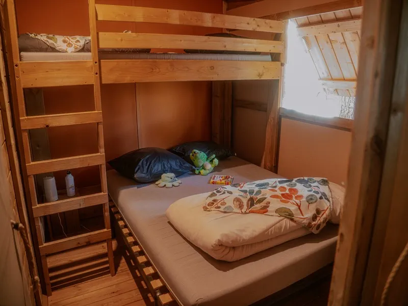 Cabane Lodge Premium Sur Pilotis 32M² - 2 Chambres (Avec Sanitaires) + Terrasse + Tv