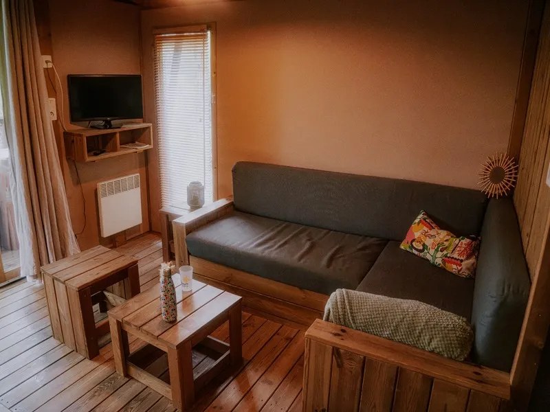Cabane Lodge Premium Sur Pilotis 32M² - 2 Chambres (Avec Sanitaires) + Terrasse + Tv