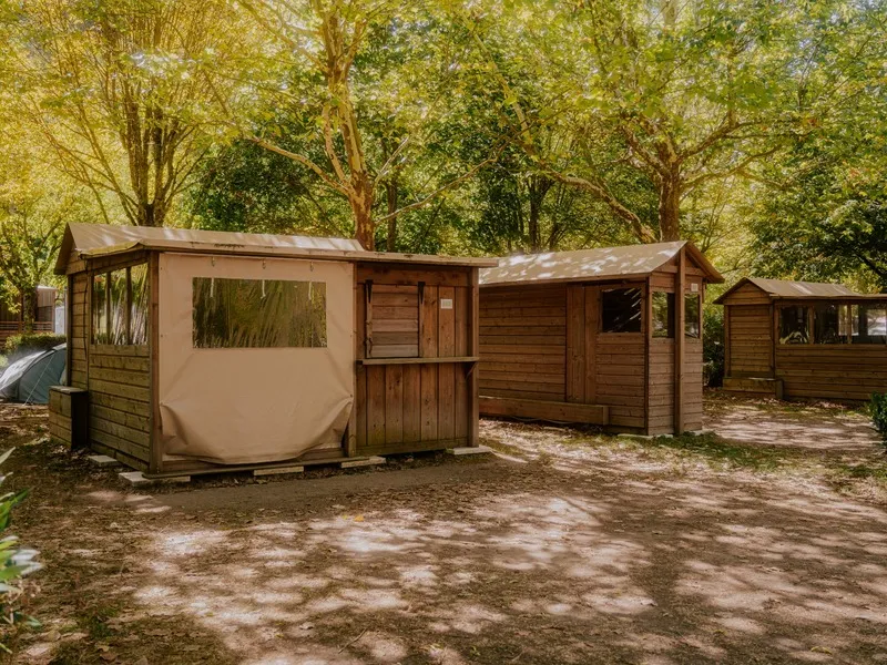 Forfait Freecamp Guinguette : Sanitaire Privatif, Coin Cuisine, Terrasse Couverte Avec Coin Repas