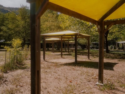 Large comfort package 100/115m² : tent, caravan or motorhome, electricity - pergola