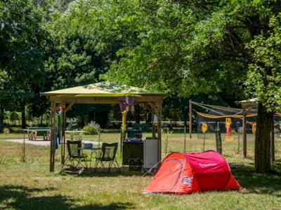 Large comfort package 100/115m² : tent, caravan or motorhome, electricity - pergola