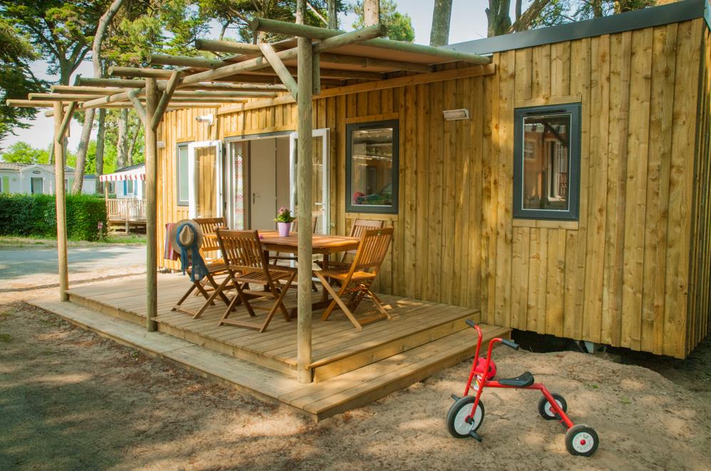 Location - Confort Mobil Home 3Ch. Ecumes (2016) 31M² + Terrasse Semi Couverte - Camping Les Cyprès