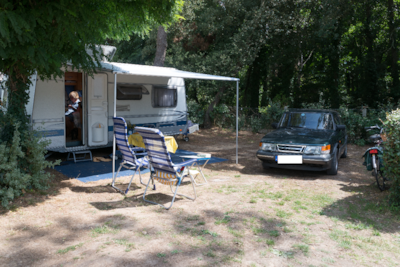 Pitch Camping : Pitch + vehicule + electricity — 8
