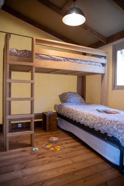 Tent 2 bedrooms GIROFLEE (2023) 32 m² + Half-covered terrace — 4