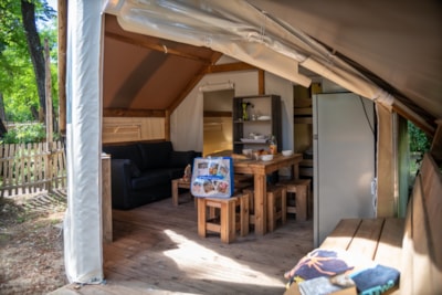 Tent 2 bedrooms GENET (2023) 21 m² + Half-covered terrace — 2