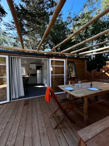 Mietunterkunft - Confort Mobilheim Für Personen Mit Eingeschränkter Mobilität 2 Schlafz. Catleya 35M² + Halbüberdacht - Camping Les Cyprès