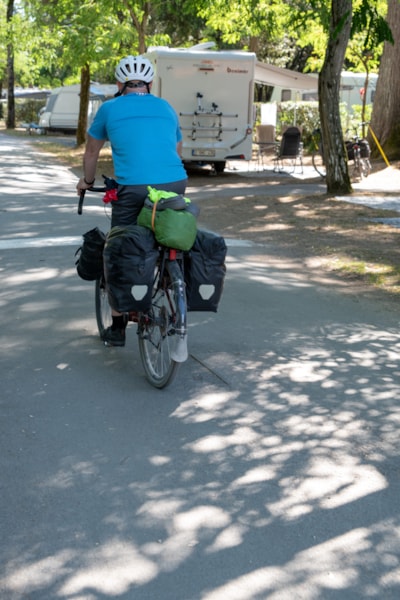 Pitch Trekking Package by foot or by bike with tent - 1 Night