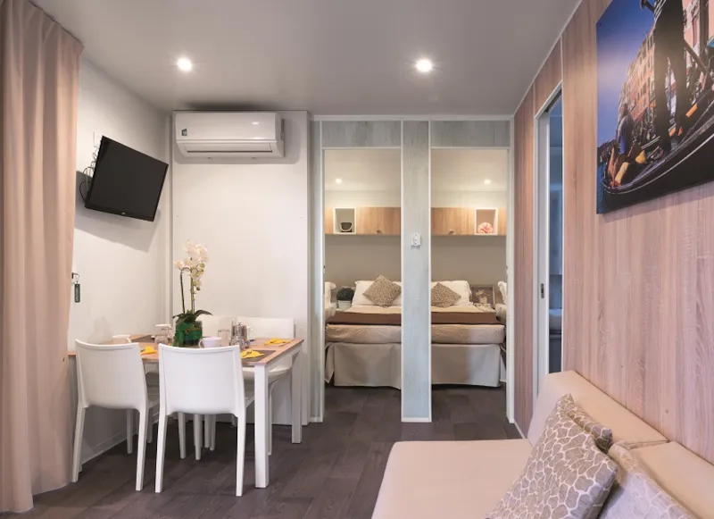 Mobile-Home 3 Bedrooms / 2 Bathrooms - Sheltered Terrace