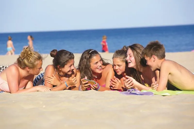 Les Méditerranées - Camping Beach Garden