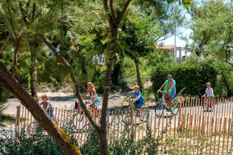 Les Méditerranées - Camping Beach Garden