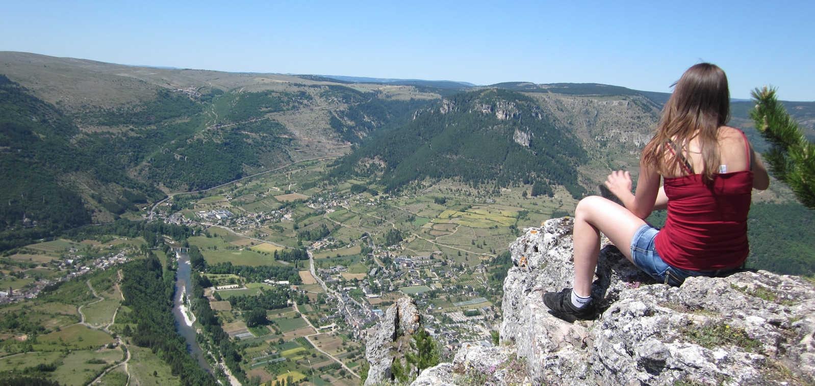 Camping Les CERISIERS - Hôtel le Vallon — Foto 2