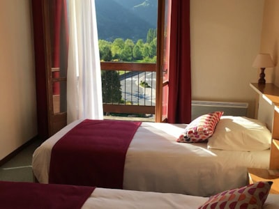 Room with 2 twin beds -