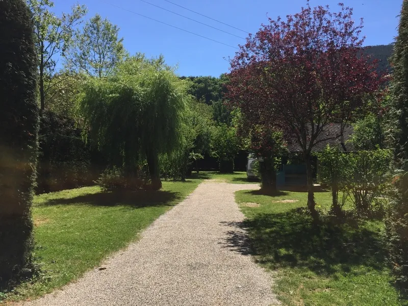 Emplacement Tente Ou Caravane