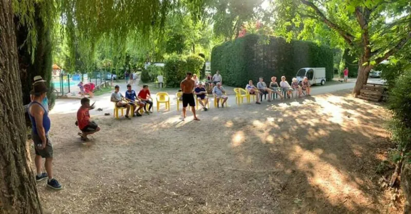 Emplacement Tente Ou Caravane