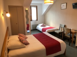 Zimmer - Familienzimmer - Camping Les CERISIERS - Hôtel le Vallon
