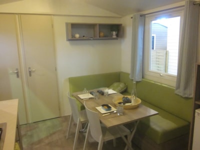 Mobile home for short stays, sleeps 4/5