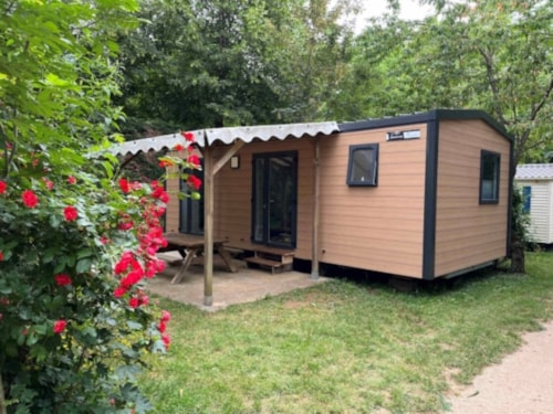 Foto #1 van Camping Les CERISIERS – Hôtel le Vallon
