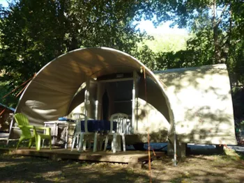 Mietunterkunft - Coco Tube Am Fluss - Camping La Blaquière