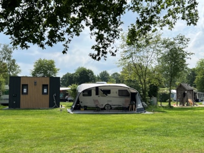 Comfort pitch with private sanitary facilities
