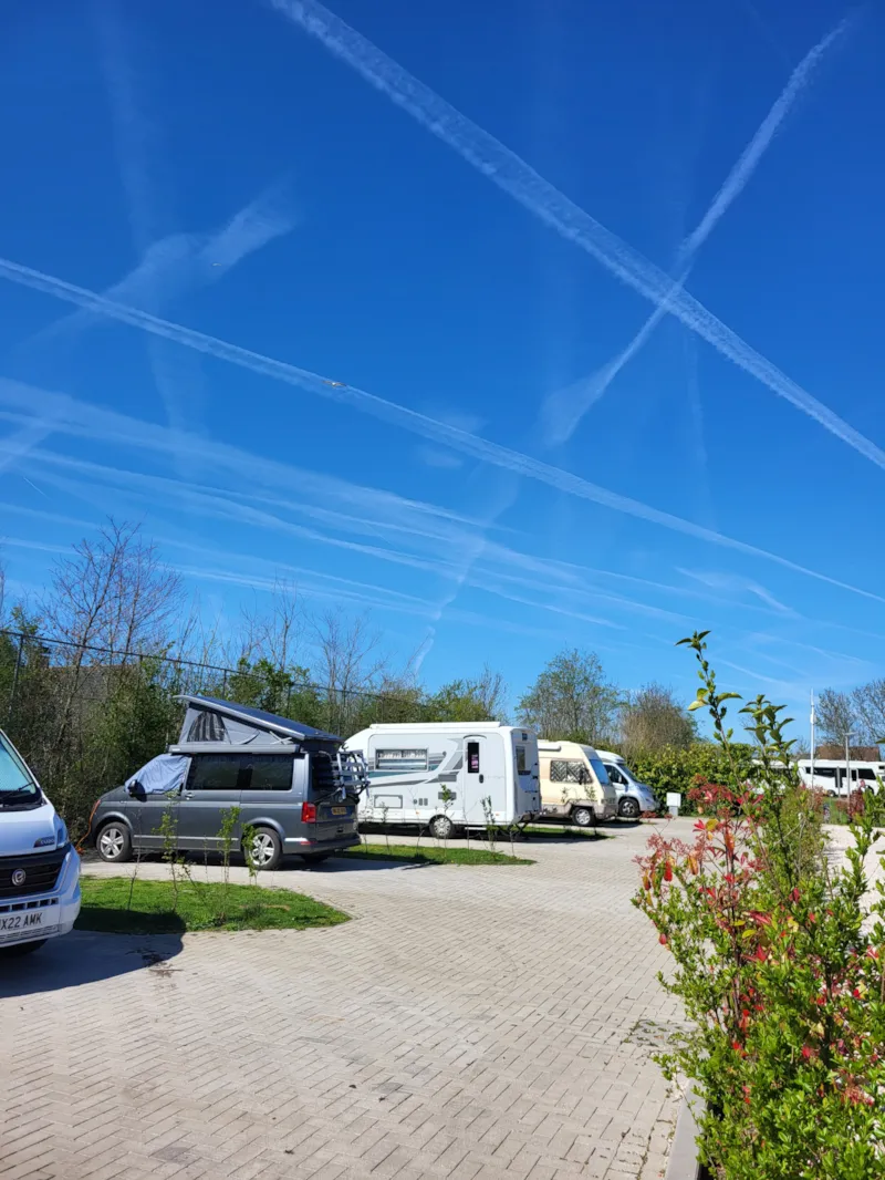 Emplacement Camping-Car (Max. 8 Mètres)