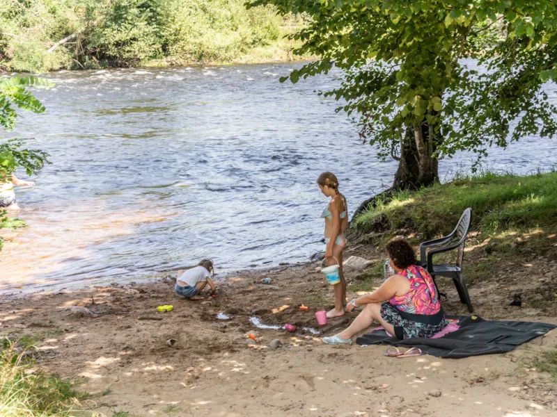 Mobil-Home Confort 27M² / 2 Chambres + Tv + Terrasse Non Couverte (Bord De Rivière)