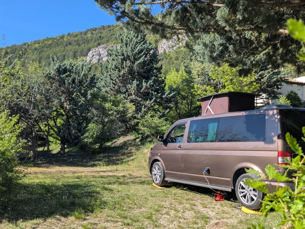 Emplacement - Forfait Emplacement Confort - Camping Les 2 Soleils