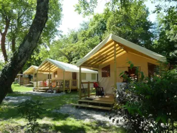 Mietunterkunft - Ecolodge - Bedeckte Terrasse (2 Zimmer) - Camping Saint Disdille