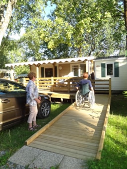 Accommodation - Mobile Home Prm For Disabled Person 35M²  - Covered Terrace 15M² (2 Bedrooms) - Camping Saint Disdille