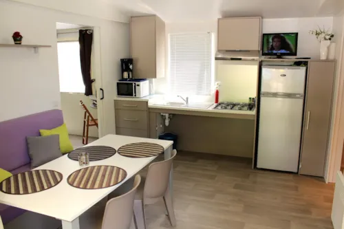 Mietunterkunft - Mobilheim Pmr Für Eingeschränkt Mobiler Personen 35M² - Bedeckte Terrasse 15M² (2 Zimmer) - image n°2 - Camping Saint Disdille