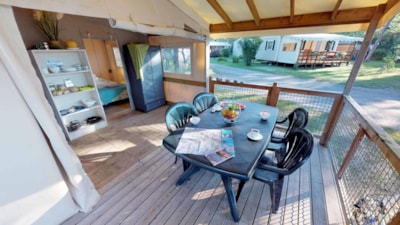 Ecolodge - covered terrace (2 bedrooms)