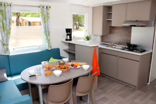 Huuraccommodatie(s) - Stacaravan Alpage 32M² - Overdekt Terras 15M² (3 Kamers) - image n°3 - Camping Saint Disdille