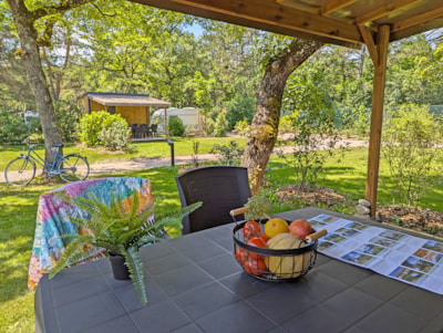 Premium package ~ 120 m² with private bathroom, kitchen area and covered terrace