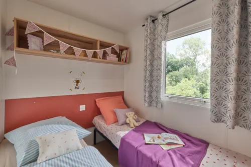 Huuraccommodatie(s) - Stacaravan Haute-Savoie 2 Kamers 32M²  - Overdekt Terras 18M² -4 Pers. - image n°5 - Camping Saint Disdille