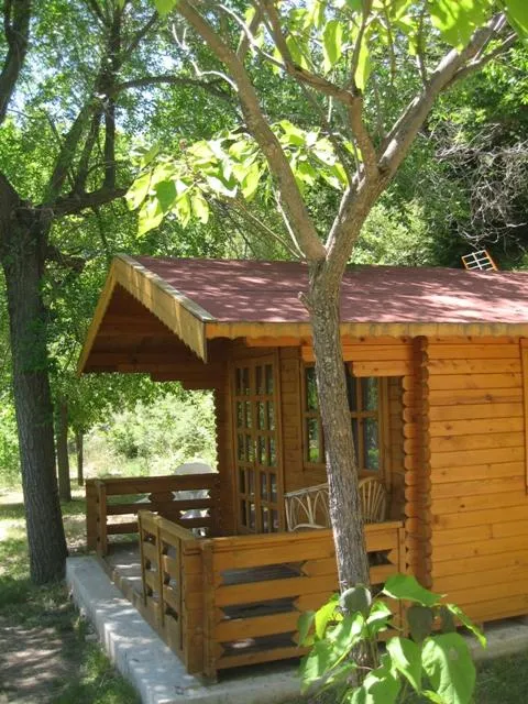 Veleta Cabane En Bois Avec Cuisine