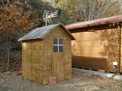 VELETA Wooden cabin - Kitchen — 3