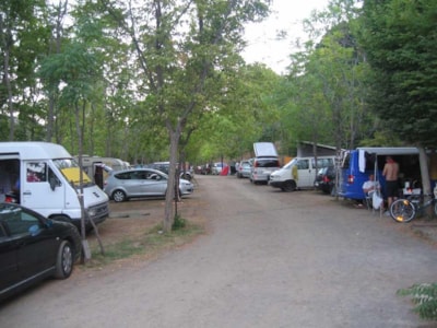 Pitch caravan — 1