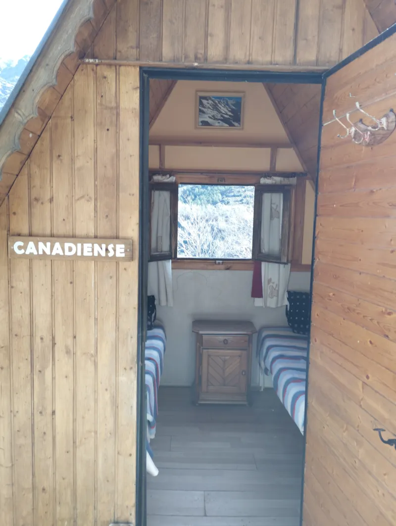 Canadiense Cabane