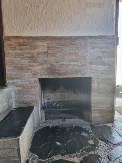 CHIMENEA  Traditional House — 6