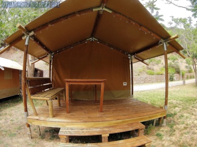 VACARES luxury glamping tent — 3