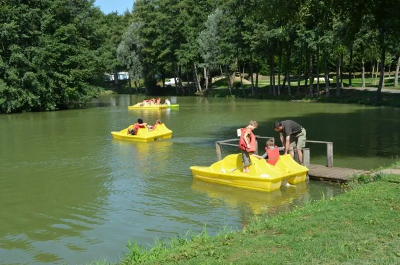 Camping Du Bois De Reveuge