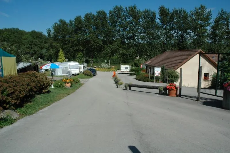 Camping Du Bois De Reveuge