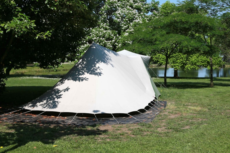 Eingerichtete Zelt