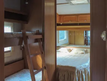 Accommodation - The Caravan Tabbart - Camping Ruisseau du Treil