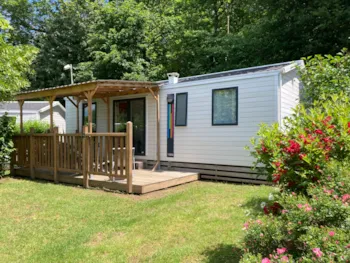 Mietunterkunft - Mobilheim Standing Sancy 32M² / 3 Zimmer - Terrasse - Camping*** Le Repos du Baladin