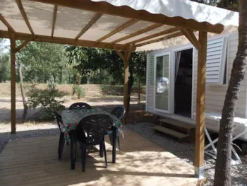 Mietunterkunft - Mobilheim Astria 16M² Klimaanlage + Überdachte Terrasse 10M² - Camping de la Vallée