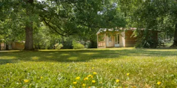 Mietunterkunft - Chalet Nr. 5 Lv Inklusive Reinigungsservice (Ohne Küche) - Camping PRL - Domaine de Miraval